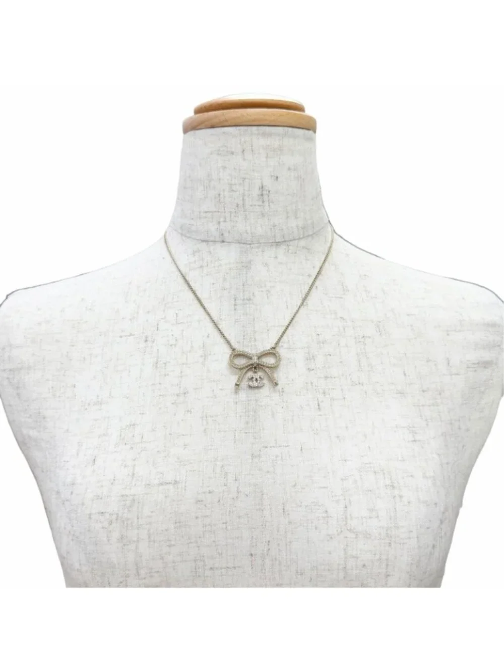 Chanel CC Logo Rhinestone Ribbon Necklace Gold